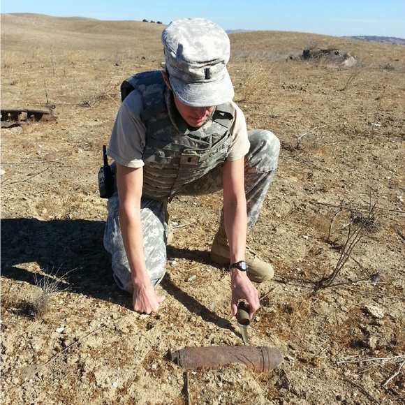 Threedogeggs $5-10 Unlisted Clear-out! - Picture 11 of 15